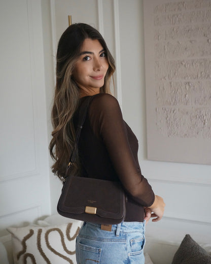 Styled by Camila Restrepo: body mesh Luce mocca + bolso Greta dark brown